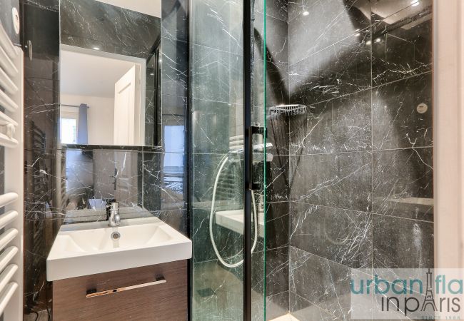 Apartment in Paris - Urban Flat  103 - Spacious Flat near Grands Boulevards Apartment in Paris - Urban Flat  103 - Spacious Flat near Grands Boulevards