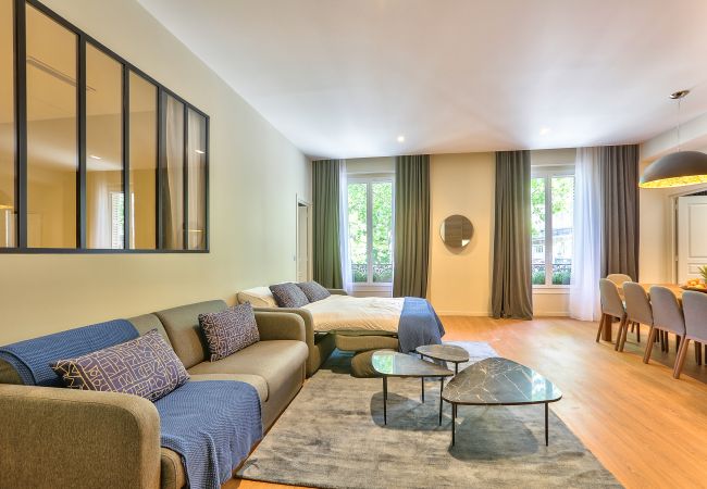 Apartment in Paris -  119 - Urban Spacious Flat in Center of Paris Apartment in Paris -  119 - Urban Spacious Flat in Center of Paris