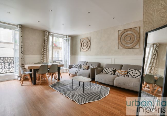  in Paris - Urban Flat 23 - Charming 3BDR Parisian Apartment in Montorgueil