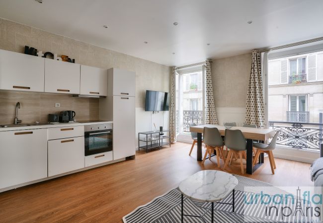 Apartment in Paris - Urban Flat 23 - Charming 3BDR Parisian Apartment in Montorgueil Apartment in Paris - Urban Flat 23 - Charming 3BDR Parisian Apartment in Montorgueil