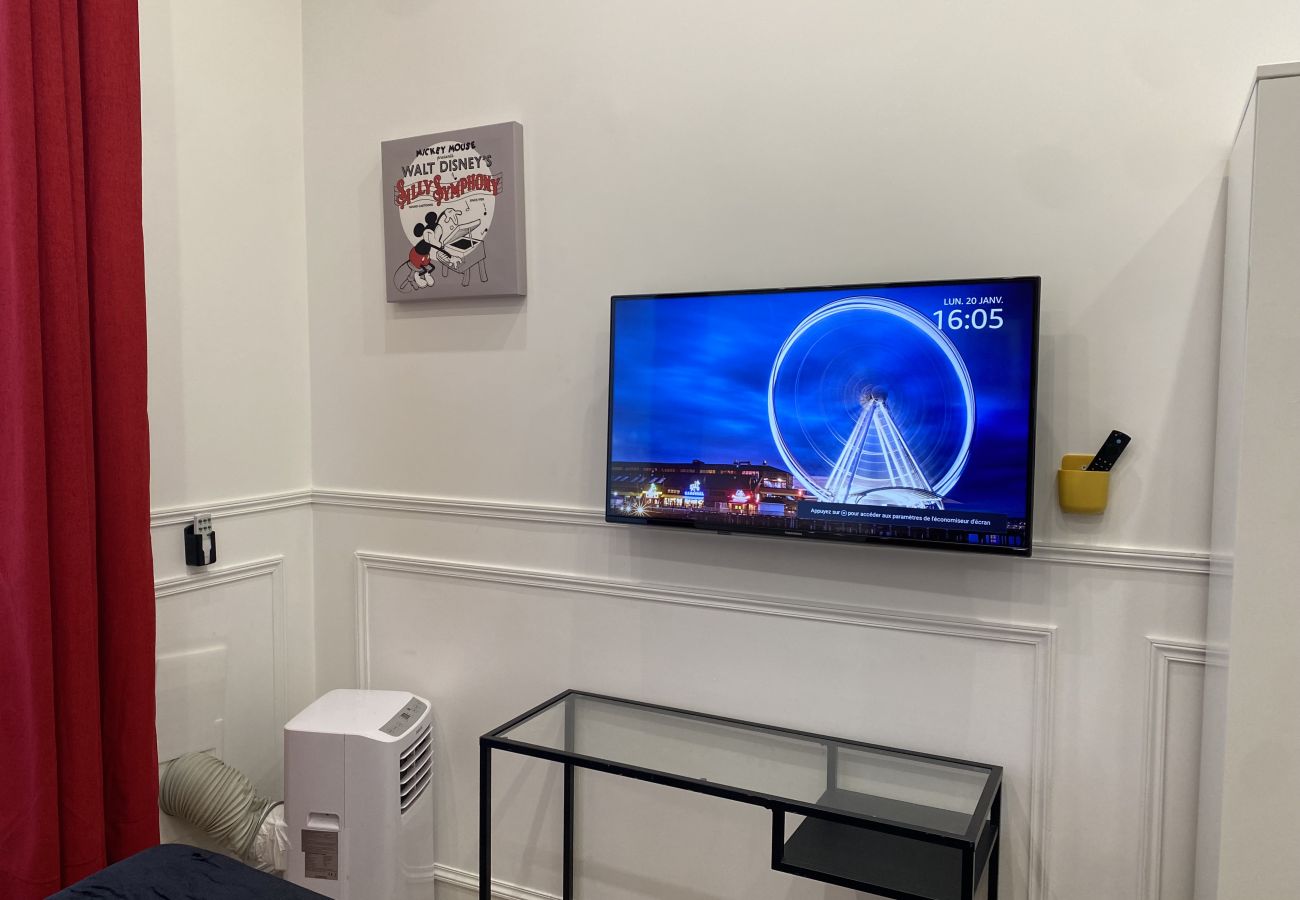 Apartment in Paris - 72 - Urban Flat Mickey Mouse near Champs-Elysees Apartment in Paris - 72 - Urban Flat Mickey Mouse near Champs-Elysees