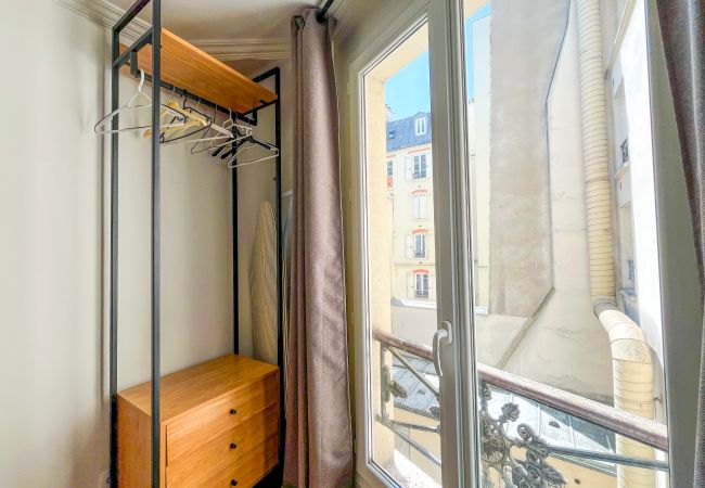 Apartment in Paris -  142 - Urban Pretty Flat in Montorgueil Apartment in Paris -  142 - Urban Pretty Flat in Montorgueil