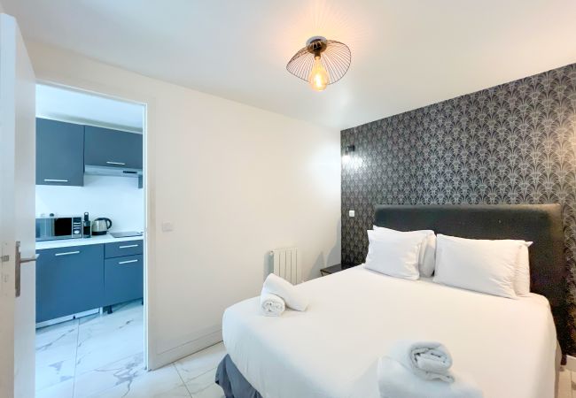 Apartment in Paris -  143 - Urban Charming Flat in Center of Paris Apartment in Paris -  143 - Urban Charming Flat in Center of Paris