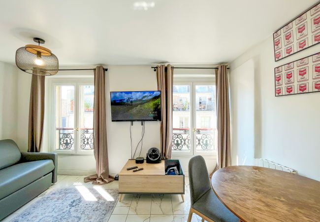 Apartment in Paris -  143 - Urban Charming Flat in Center of Paris Apartment in Paris -  143 - Urban Charming Flat in Center of Paris