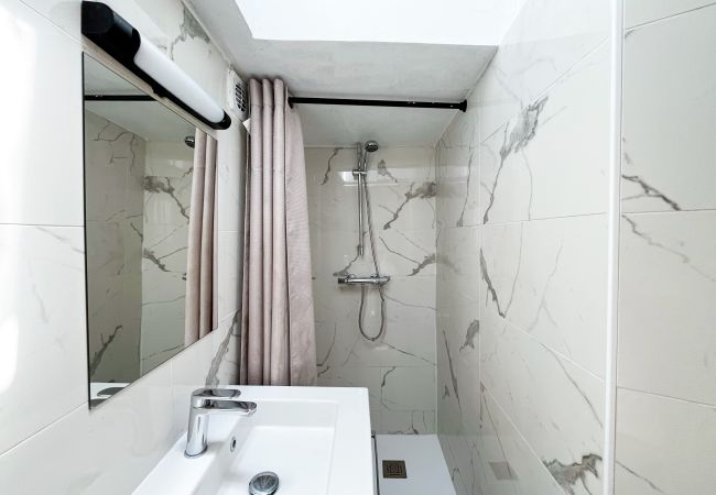 Apartment in Paris -  Urban Flat 150 - Pretty Flat in Center of Paris  Apartment in Paris -  Urban Flat 150 - Pretty Flat in Center of Paris