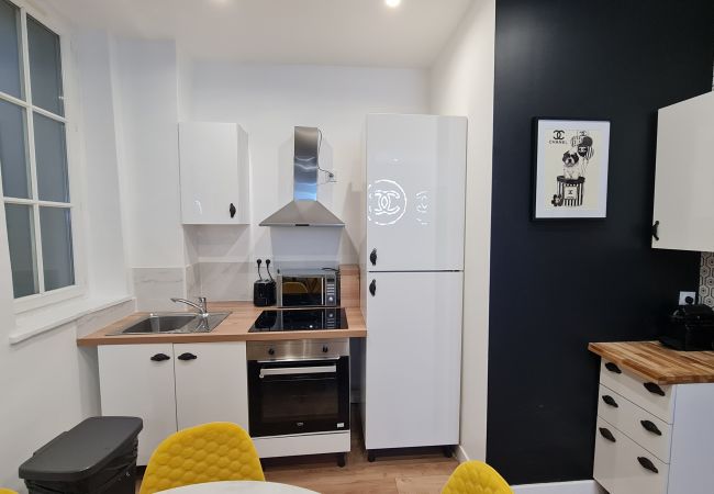 Apartment in Paris -  157 - Urban Coco Chanel Flat in Montorgueil Apartment in Paris -  157 - Urban Coco Chanel Flat in Montorgueil