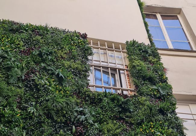 Apartment in Paris -  157 - Urban Coco Chanel Flat in Montorgueil Apartment in Paris -  157 - Urban Coco Chanel Flat in Montorgueil