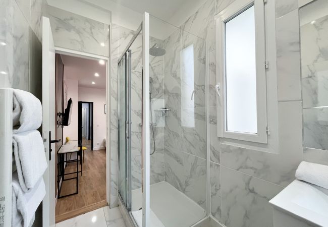 Apartment in Paris -  158 - Urban Louis Vuitton Flat in Montorgueil Apartment in Paris -  158 - Urban Louis Vuitton Flat in Montorgueil