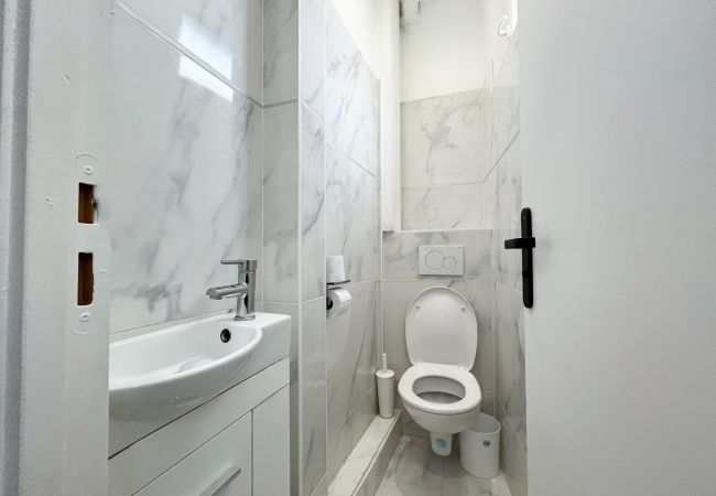 Apartment in Paris -  158 - Urban Louis Vuitton Flat in Montorgueil Apartment in Paris -  158 - Urban Louis Vuitton Flat in Montorgueil