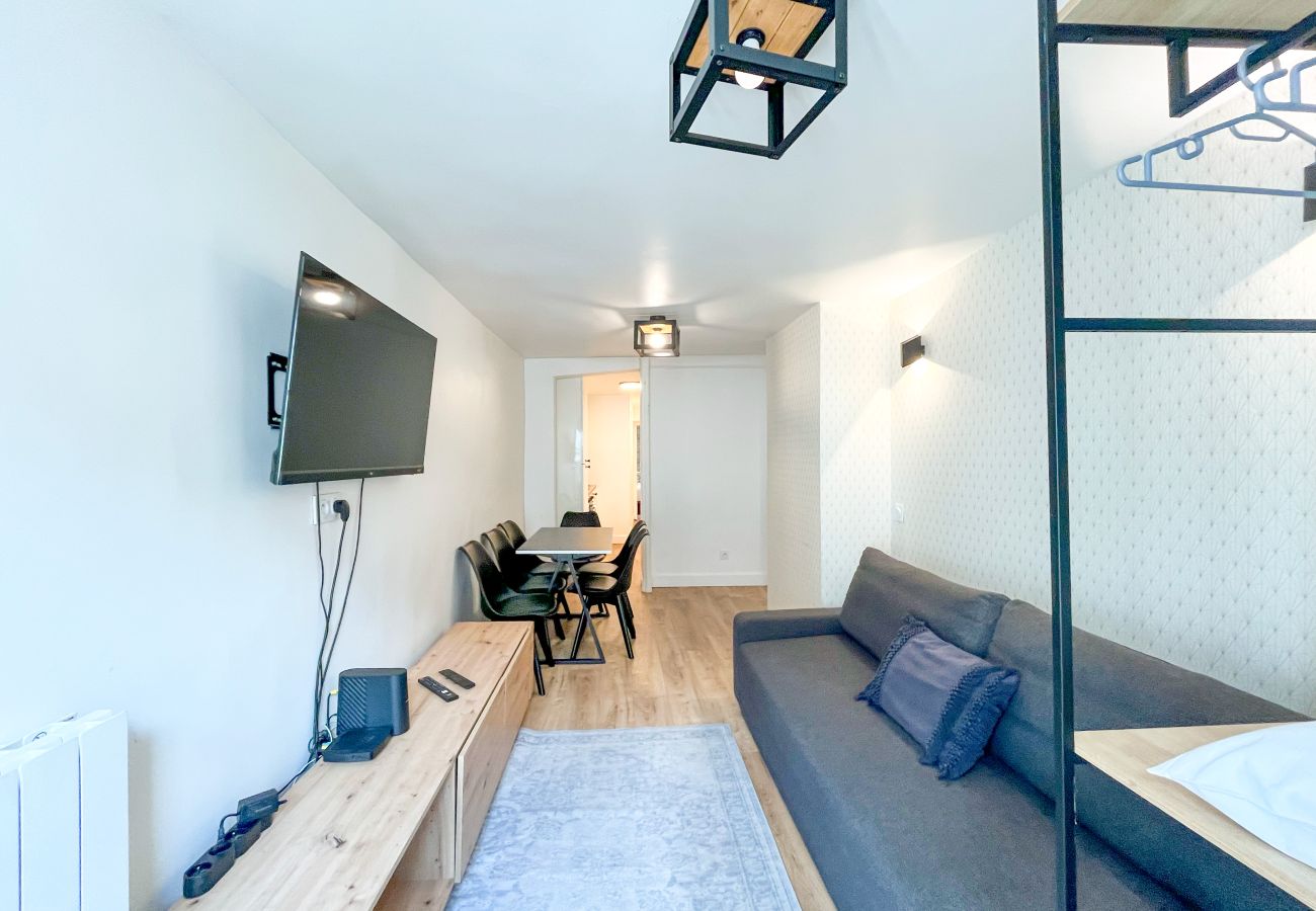 Apartment in Paris - 152 - Urban Cosy Flat in Paris Apartment in Paris - 152 - Urban Cosy Flat in Paris