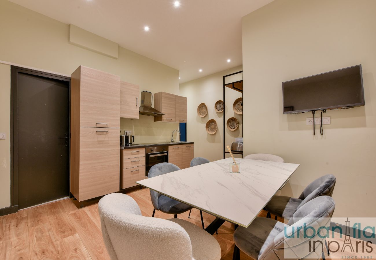 Apartment in Paris - Urban Flat 159 - Charming 3BDR Flat in Paris Apartment in Paris - Urban Flat 159 - Charming 3BDR Flat in Paris