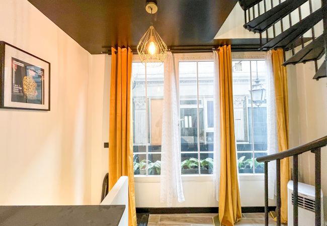 Apartment in Paris - 160 - Urban Fashion Week Paris Vuitton Apartment in Paris - 160 - Urban Fashion Week Paris Vuitton