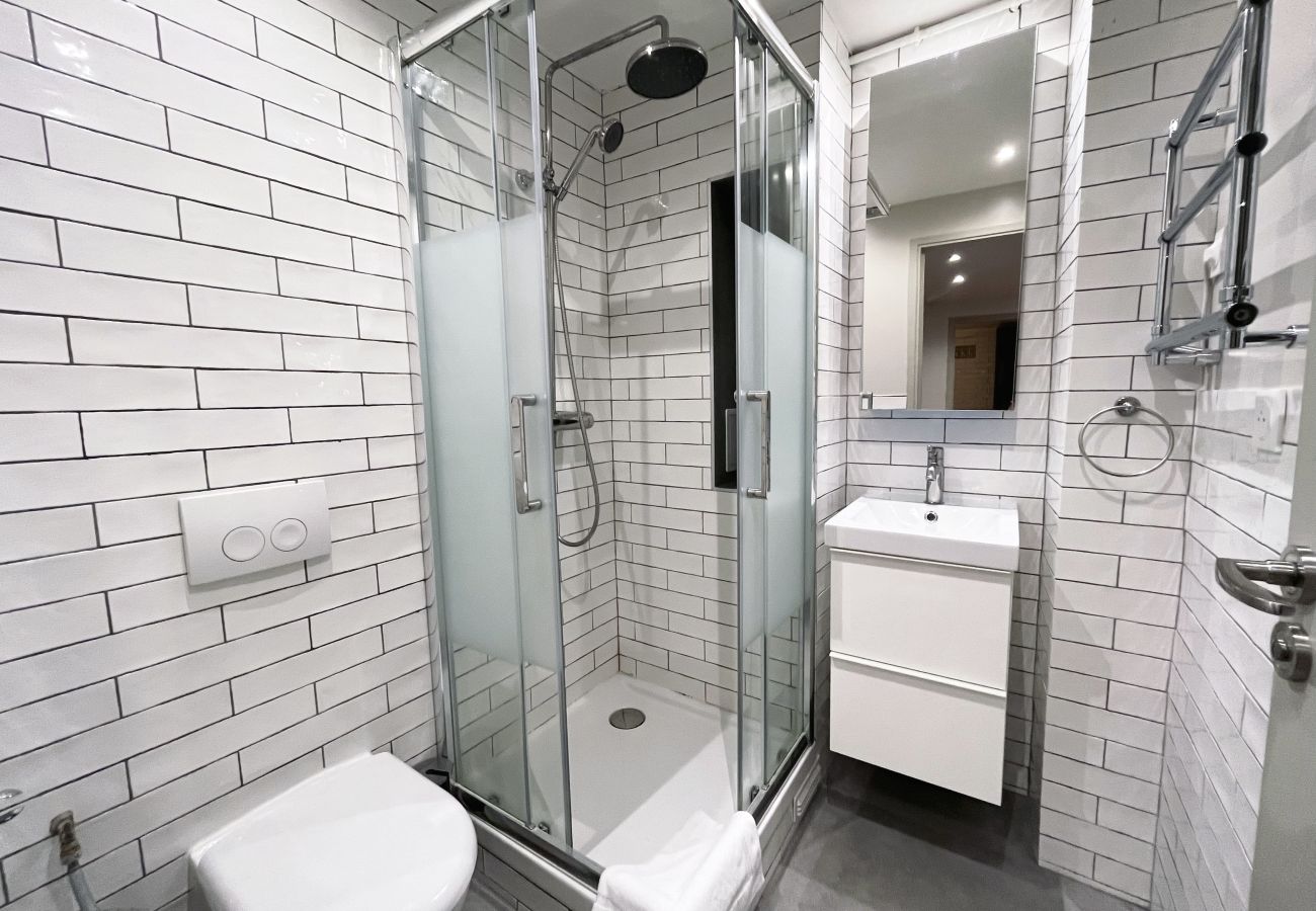 Apartment in Paris - Urban Flat 161 - Sublime 4BDR Luxury Flat in Paris Apartment in Paris - Urban Flat 161 - Sublime 4BDR Luxury Flat in Paris