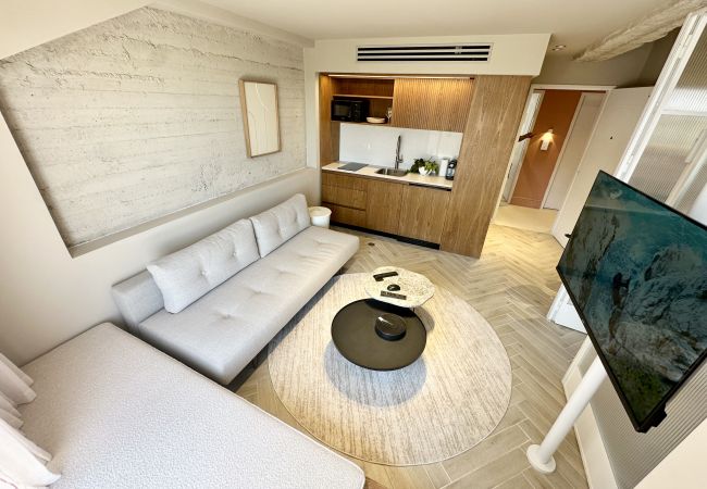 Apartment in Jerusalem -  GoodHouse 404 - Beautiful 1 BDR near Ben Yehuda Street Apartment in Jerusalem -  GoodHouse 404 - Beautiful 1 BDR near Ben Yehuda Street