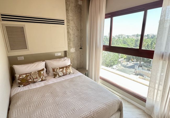 Apartment in Jerusalem -  GoodHouse 405 - Beautiful 2 BDR with amazing view of Jerusalem Apartment in Jerusalem -  GoodHouse 405 - Beautiful 2 BDR with amazing view of Jerusalem