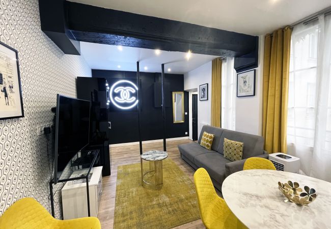 Apartment in Paris - Urban Flat 157 - Coco Chanel Flat in Montorgueil  Apartment in Paris - Urban Flat 157 - Coco Chanel Flat in Montorgueil