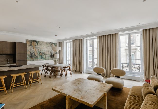  in Paris - Urban Flat 191 - Luxury 4 Bedroom Apartment - Madeleine