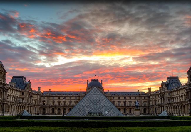 Le Louvre Le Louvre