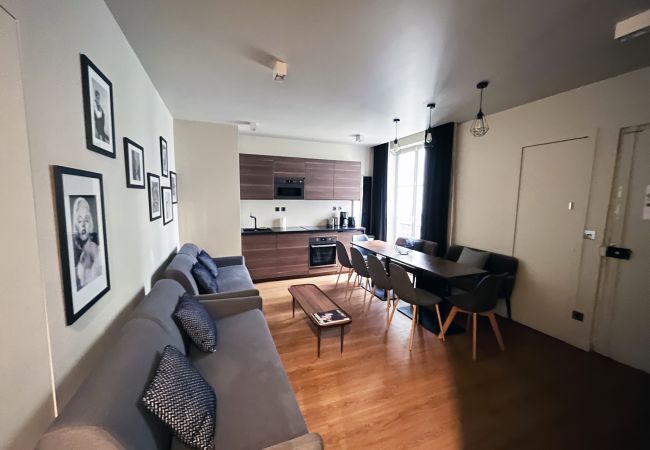 Apartamento en Paris - Urban Flat 78 - Beautiful 3 Bedroom in Le Marais Apartamento en Paris - Urban Flat 78 - Beautiful 3 Bedroom in Le Marais