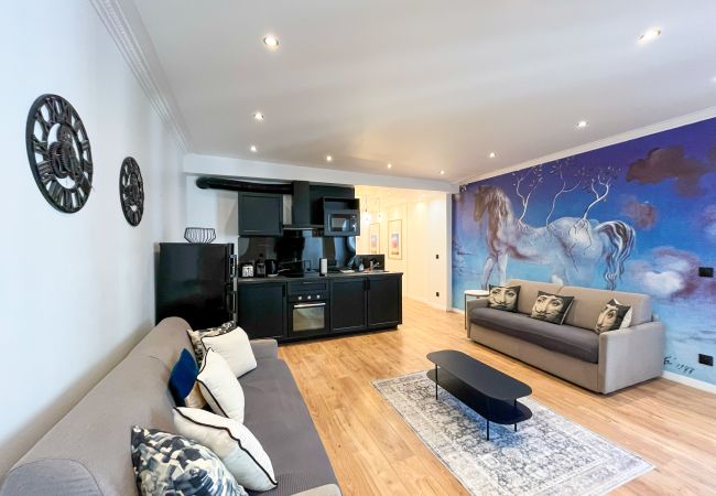 Apartamento en Paris - Urban Flat 105 - 4BDR Apartment Haussmann Opera Apartamento en Paris - Urban Flat 105 - 4BDR Apartment Haussmann Opera