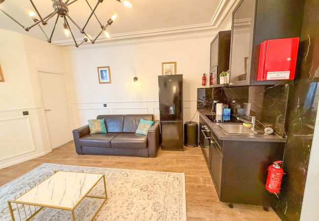 Apartamento en Paris - Urban Flat 107 - Sublime 4 Bedroom Opera Rock Vinci  Apartamento en Paris - Urban Flat 107 - Sublime 4 Bedroom Opera Rock Vinci