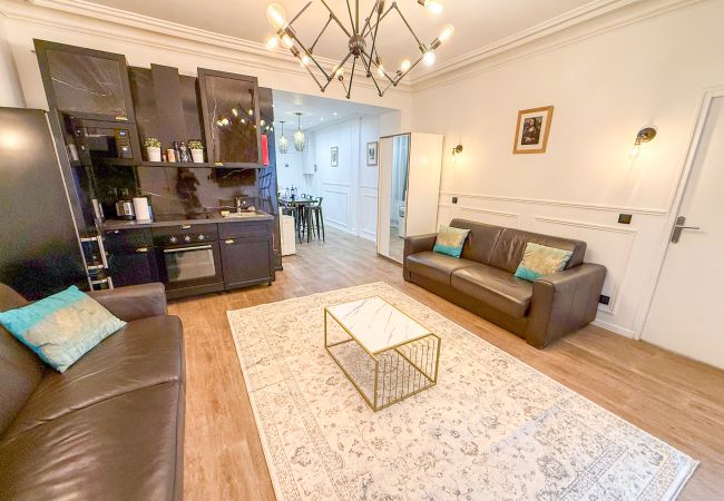 Apartamento en Paris - Urban Flat 107 - Sublime 4 Bedroom Opera Rock Vinci  Apartamento en Paris - Urban Flat 107 - Sublime 4 Bedroom Opera Rock Vinci
