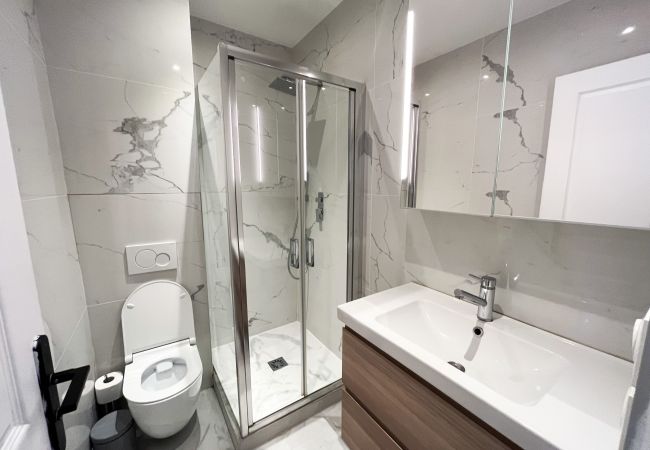 Apartamento en Paris - Urban Flat 108 - Pretty 4 BDR Parisian Flat in Paris Apartamento en Paris - Urban Flat 108 - Pretty 4 BDR Parisian Flat in Paris