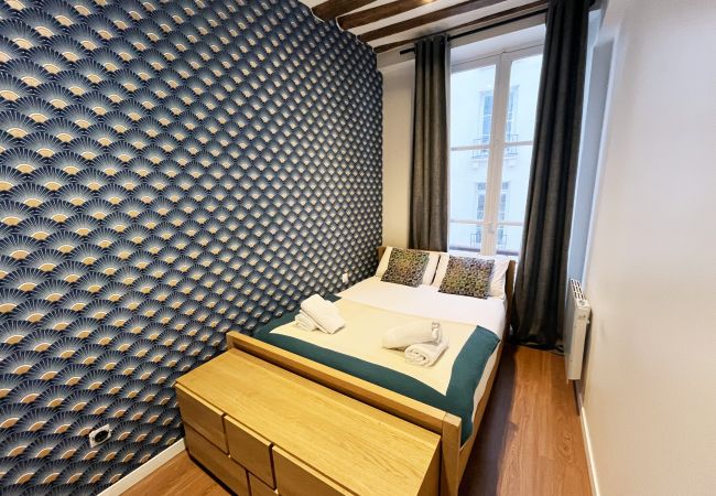 Apartamento en Paris - Urban Flat 108 - Pretty 4 BDR Parisian Flat in Paris Apartamento en Paris - Urban Flat 108 - Pretty 4 BDR Parisian Flat in Paris