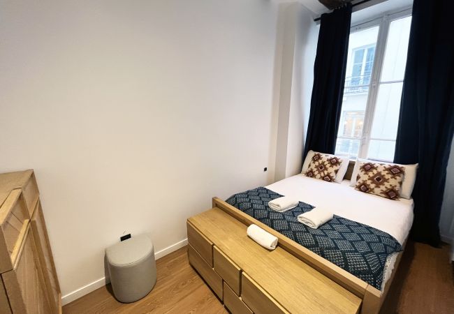 Apartamento en Paris - Urban Flat 108 - Pretty 4 BDR Parisian Flat in Paris Apartamento en Paris - Urban Flat 108 - Pretty 4 BDR Parisian Flat in Paris