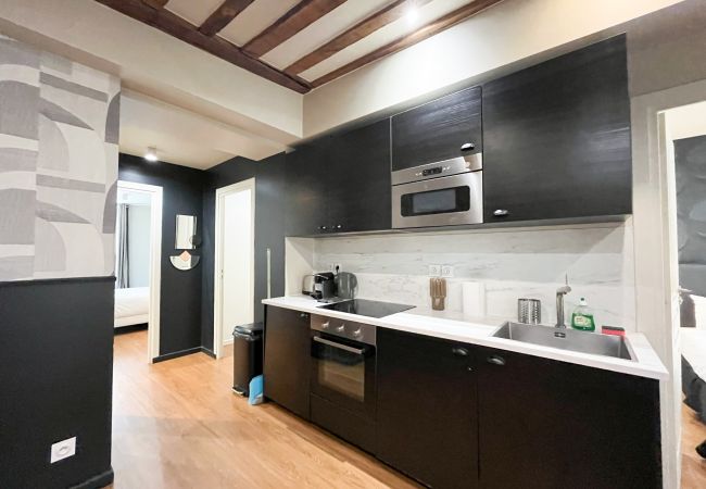 Apartamento en Paris - Urban Flat 02 - Beautiful 4 BDR Flat in Heart of Paris Apartamento en Paris - Urban Flat 02 - Beautiful 4 BDR Flat in Heart of Paris