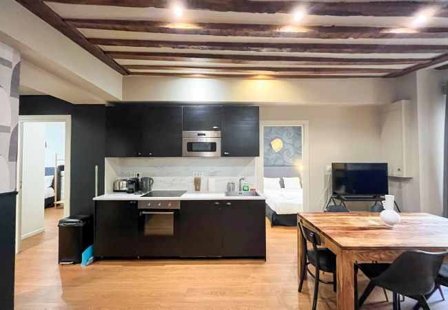 Apartamento en Paris - Urban Flat 02 - Beautiful 4 BDR Flat in Heart of Paris Apartamento en Paris - Urban Flat 02 - Beautiful 4 BDR Flat in Heart of Paris