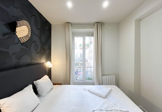 Apartamento en Paris - Urban Flat 02 - Beautiful 4 BDR Flat in Heart of Paris Apartamento en Paris - Urban Flat 02 - Beautiful 4 BDR Flat in Heart of Paris