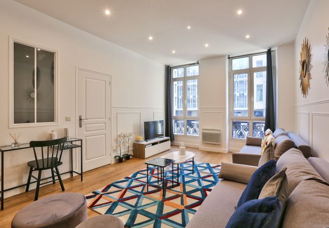 Apartamento en París - Urban Flat 34 - Beautiful 3BDR near Paris Louvre Apartamento en París - Urban Flat 34 - Beautiful 3BDR near Paris Louvre