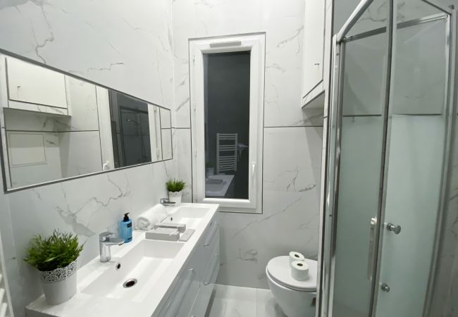 Apartamento en Paris - Urban Flat 72 - Pretty 3 Bedroom Flat - Triangle d'Or Apartamento en Paris - Urban Flat 72 - Pretty 3 Bedroom Flat - Triangle d'Or