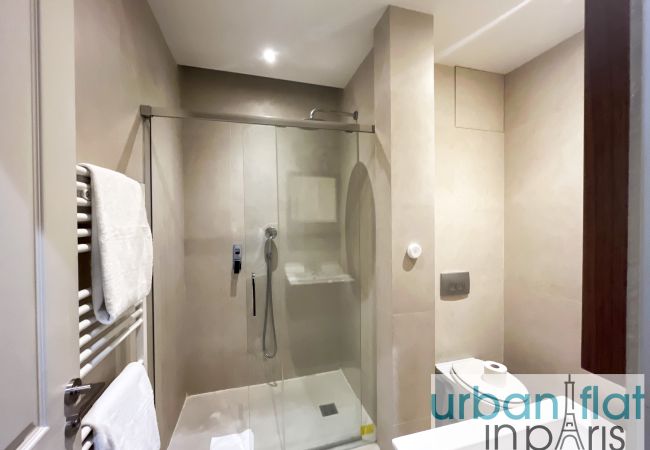 Apartamento en Paris - Urban Flat 119 - Spacious 5 Bedroom Flat in Paris Apartamento en Paris - Urban Flat 119 - Spacious 5 Bedroom Flat in Paris