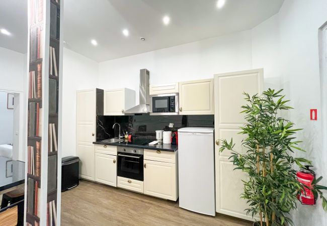 Apartamento en Paris - Urban Flat 101 - Charming Flat in Paris Apartamento en Paris - Urban Flat 101 - Charming Flat in Paris