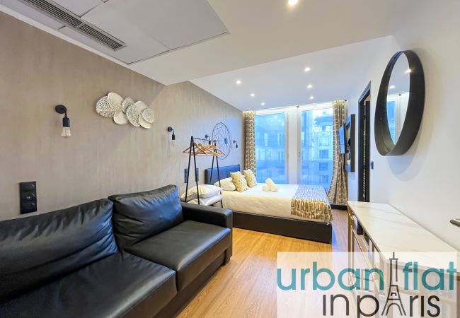 Apartamento en París - Urban Flat 128 - Beautiful 4 BDR Flat Champs-Elysees Apartamento en París - Urban Flat 128 - Beautiful 4 BDR Flat Champs-Elysees