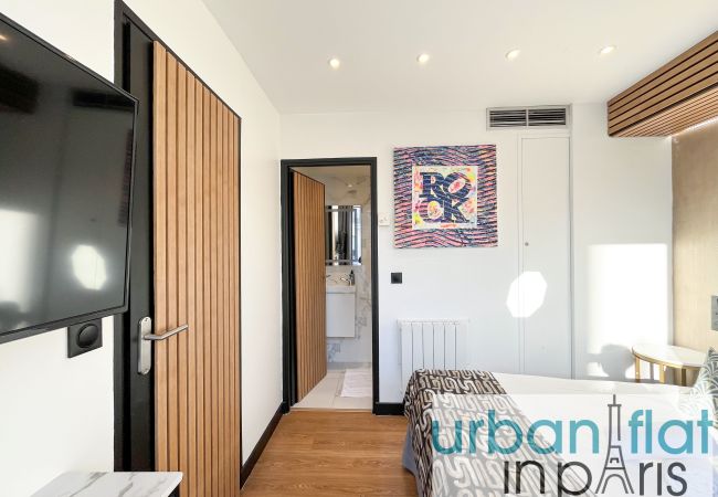 Apartamento en París - Urban Flat 128 - Beautiful 4 BDR Flat Champs-Elysees Apartamento en París - Urban Flat 128 - Beautiful 4 BDR Flat Champs-Elysees