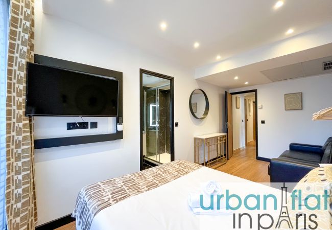 Apartamento en París - Urban Flat 128 - Beautiful 4 BDR Flat Champs-Elysees Apartamento en París - Urban Flat 128 - Beautiful 4 BDR Flat Champs-Elysees