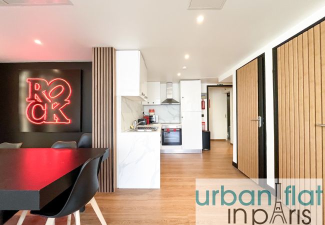 Apartamento en París - Urban Flat 128 - Beautiful 4 BDR Flat Champs-Elysees Apartamento en París - Urban Flat 128 - Beautiful 4 BDR Flat Champs-Elysees