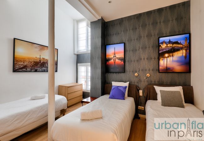 Apartamento en Paris - Urban Flat 62 - Charming 3BDR in Triangle d'Or - only 100m from Champs-Elysees Apartamento en Paris - Urban Flat 62 - Charming 3BDR in Triangle d'Or - only 100m from Champs-Elysees