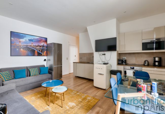 Apartamento en Paris - Urban Flat 62 - Charming 3BDR in Triangle d'Or - only 100m from Champs-Elysees Apartamento en Paris - Urban Flat 62 - Charming 3BDR in Triangle d'Or - only 100m from Champs-Elysees
