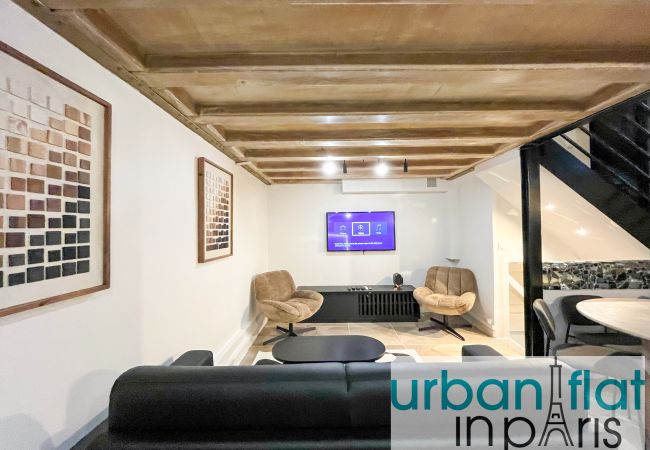 Apartamento en Paris - Urban Flat 09 - Design Triplex Champs-Elysees Apartamento en Paris - Urban Flat 09 - Design Triplex Champs-Elysees