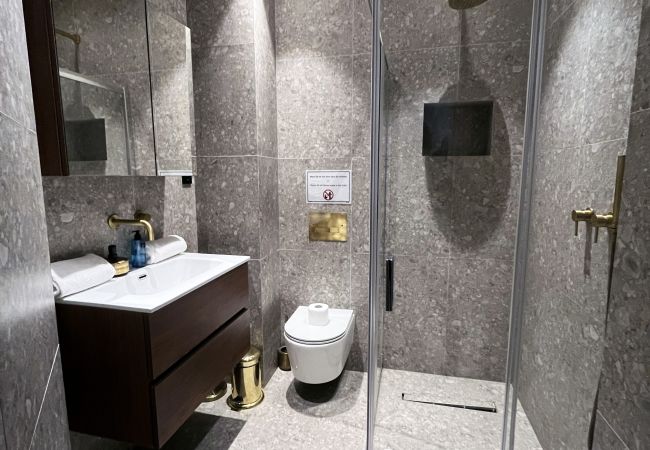 Apartamento en Paris - Urban Flat 141 - Beautiful 3 BDR Flat near Champs-Elysees Apartamento en Paris - Urban Flat 141 - Beautiful 3 BDR Flat near Champs-Elysees