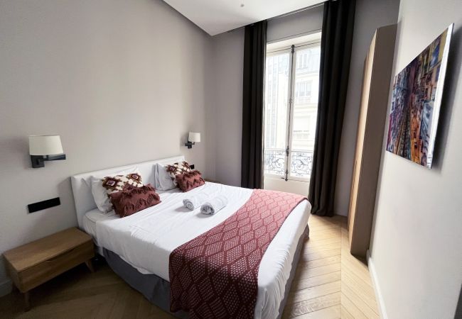 Apartamento en Paris - Urban Flat 141 - Beautiful 3 BDR Flat near Champs-Elysees Apartamento en Paris - Urban Flat 141 - Beautiful 3 BDR Flat near Champs-Elysees