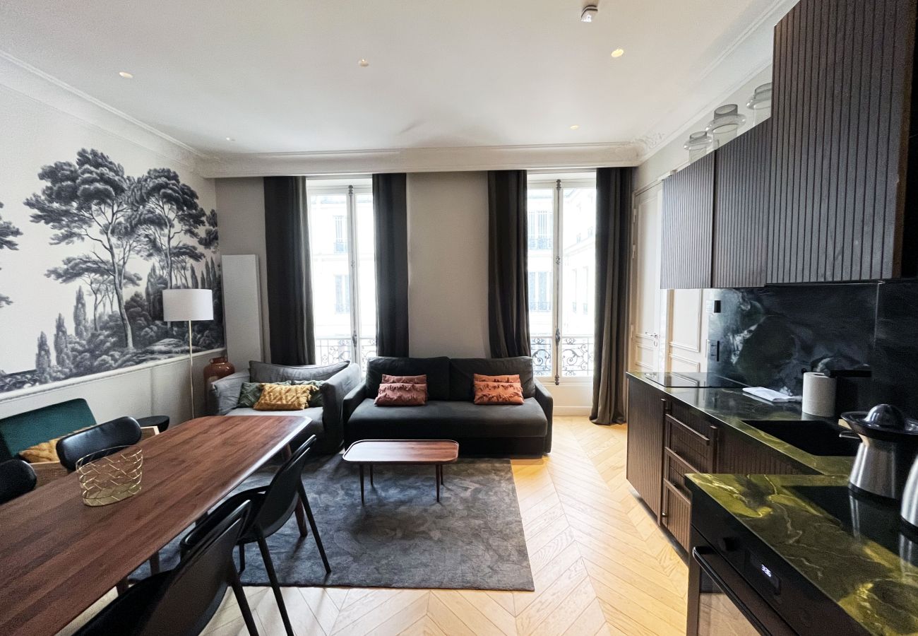 Apartamento en París - Urban Flat 141 - Beautiful 3 BDR Flat near Champs-Elysees Apartamento en París - Urban Flat 141 - Beautiful 3 BDR Flat near Champs-Elysees