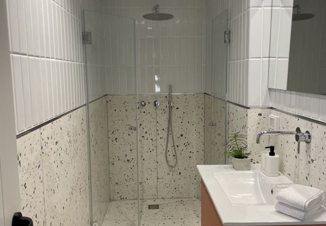 Apartamento en Jerusalem - GoodHouse 405 - Beautiful 2 BDR with amazing view of Jerusalem Apartamento en Jerusalem - GoodHouse 405 - Beautiful 2 BDR with amazing view of Jerusalem