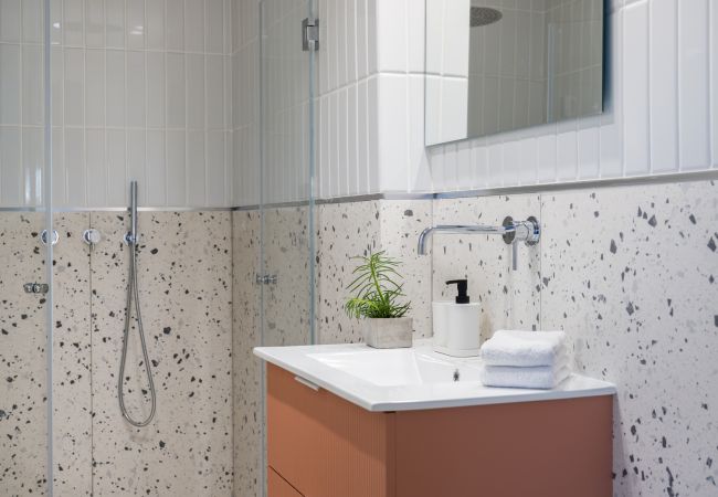 Apartamento en Jerusalem -  GoodHouse 405 - Beautiful 2 BDR with amazing view of Jerusalem Apartamento en Jerusalem -  GoodHouse 405 - Beautiful 2 BDR with amazing view of Jerusalem