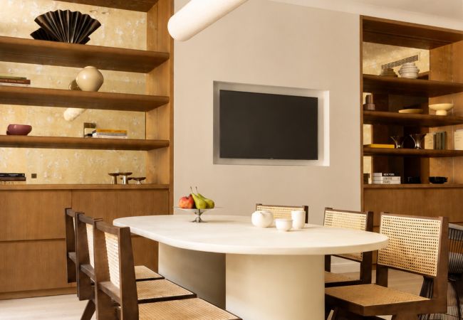 Appartement à Paris - UrbanFlat 111 - Luxurious Apartment Madeleine