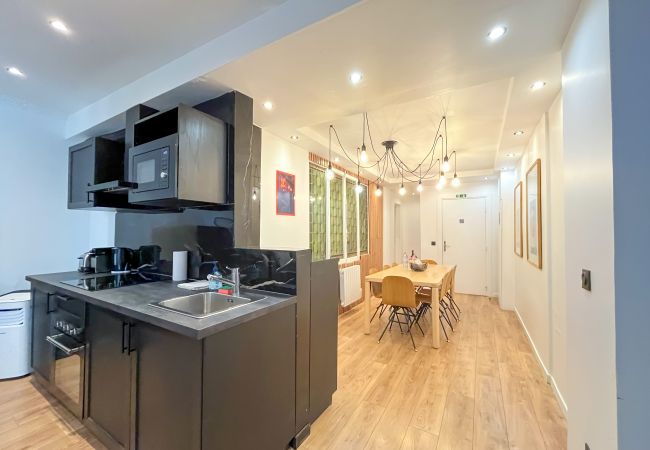 Appartement à Paris - Urban Flat 105 - 4BDR Apartment Haussmann Opera Appartement à Paris - Urban Flat 105 - 4BDR Apartment Haussmann Opera